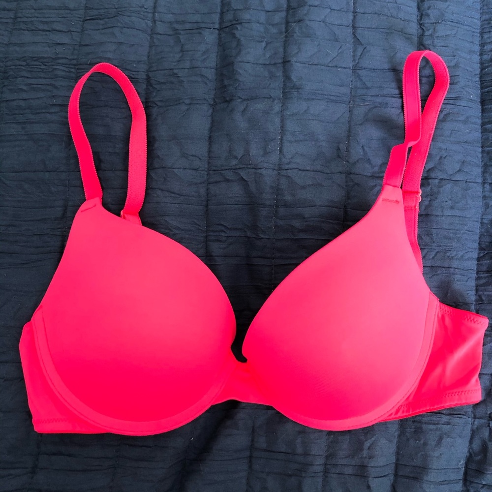 PINK Victoria’s Secret Hot Pink Bra
